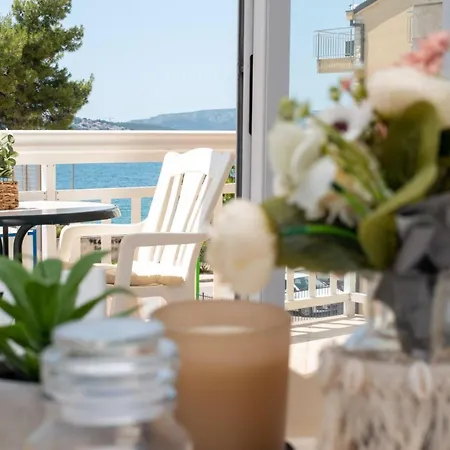 Tomi Ciovo Апартаменти *