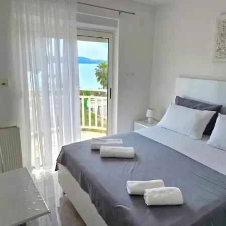 Tomi Ciovo * Трогір