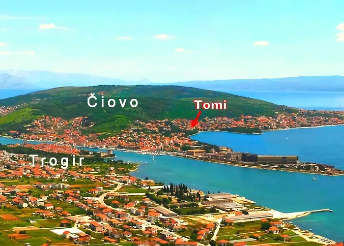 Tomi Ciovo Apartamento