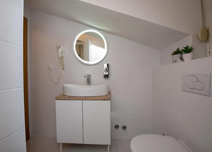 Tomi Ciovo Appartement
