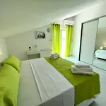 Apartment Tomi Ciovo