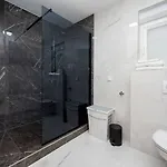 Tomi Ciovo Apartment *