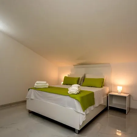 Tomi Ciovo Трогир