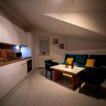 Апартаменты Tomi Ciovo *