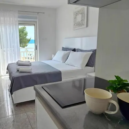 Tomi Ciovo Apartmán